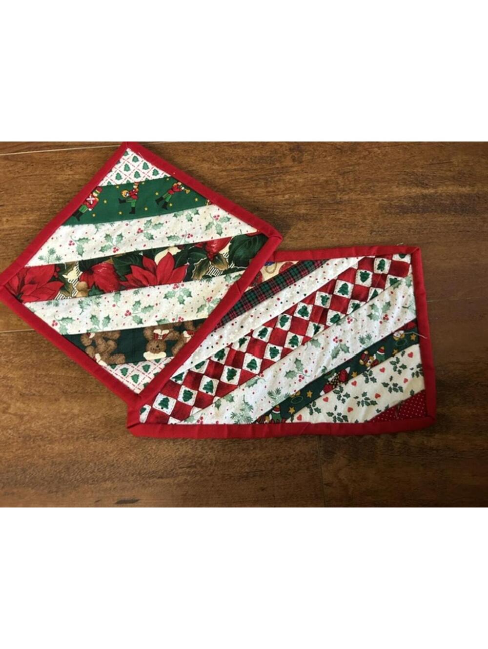 Set of 2 Handmade Christmas Quilted Pot Holders